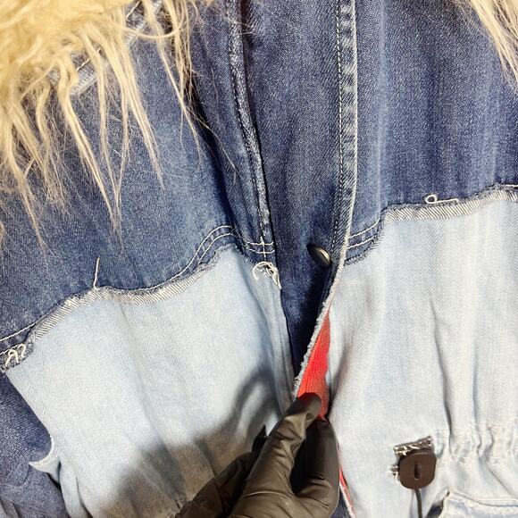 Free People Days to Come Denim Parka Coat Faux Fur Collar  Size M New - Picture 6 of 14